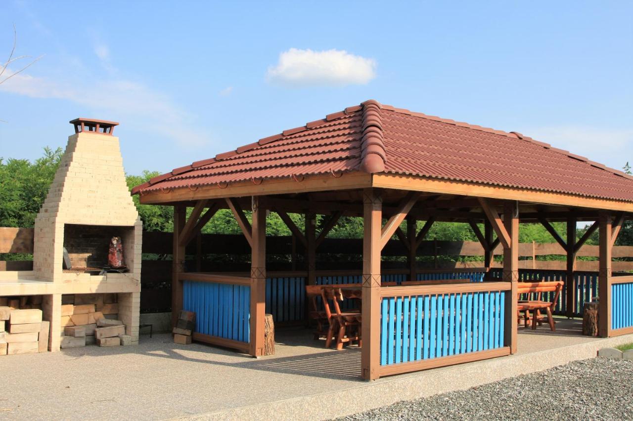 Camere De Inchiriat Băltenii de Sus Exterior photo