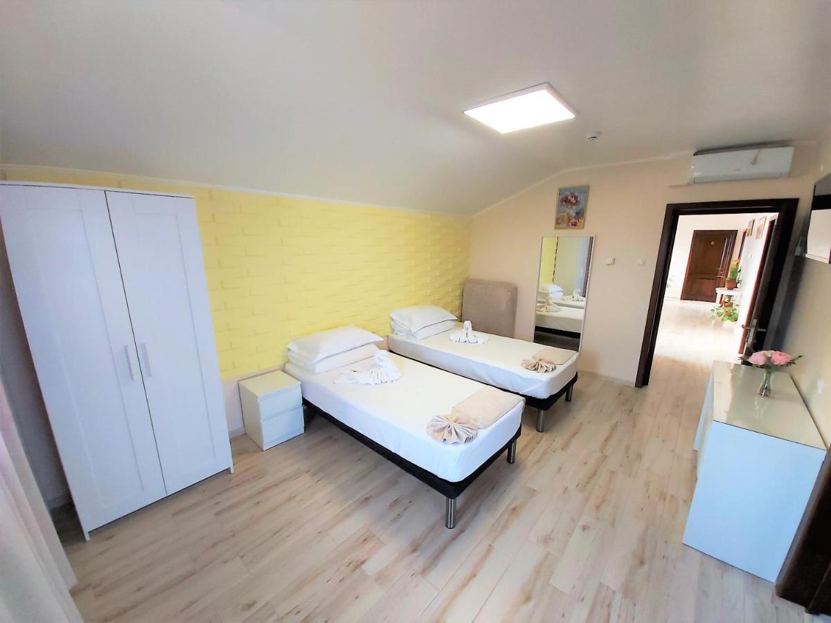 Camere De Inchiriat Băltenii de Sus Exterior photo