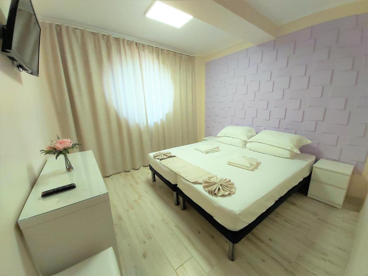 Camere De Inchiriat Băltenii de Sus Exterior photo